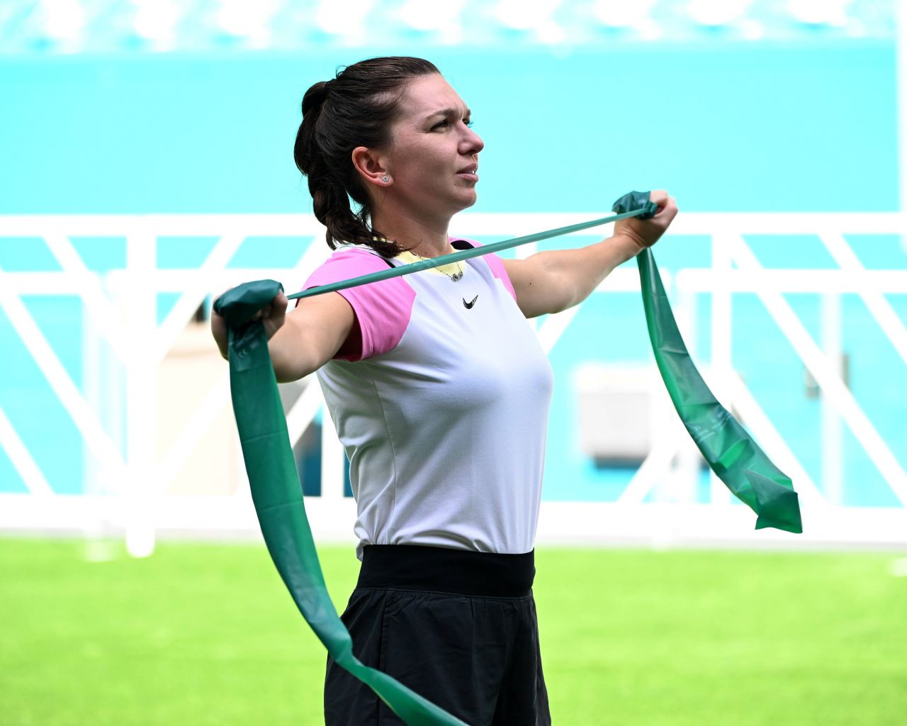 Simona Halep, de nerecunoscut! A apărut ca niciodată pe terenul de tenis_25