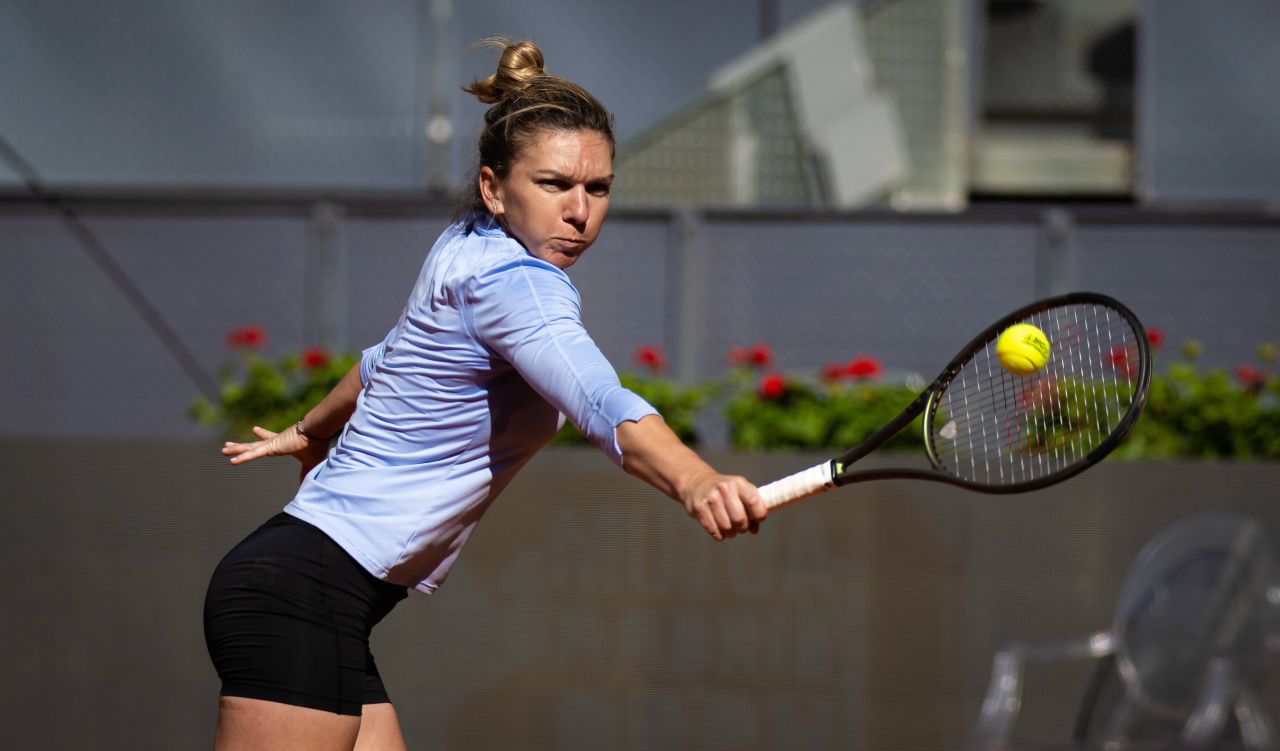 Simona Halep, de nerecunoscut! A apărut ca niciodată pe terenul de tenis_46