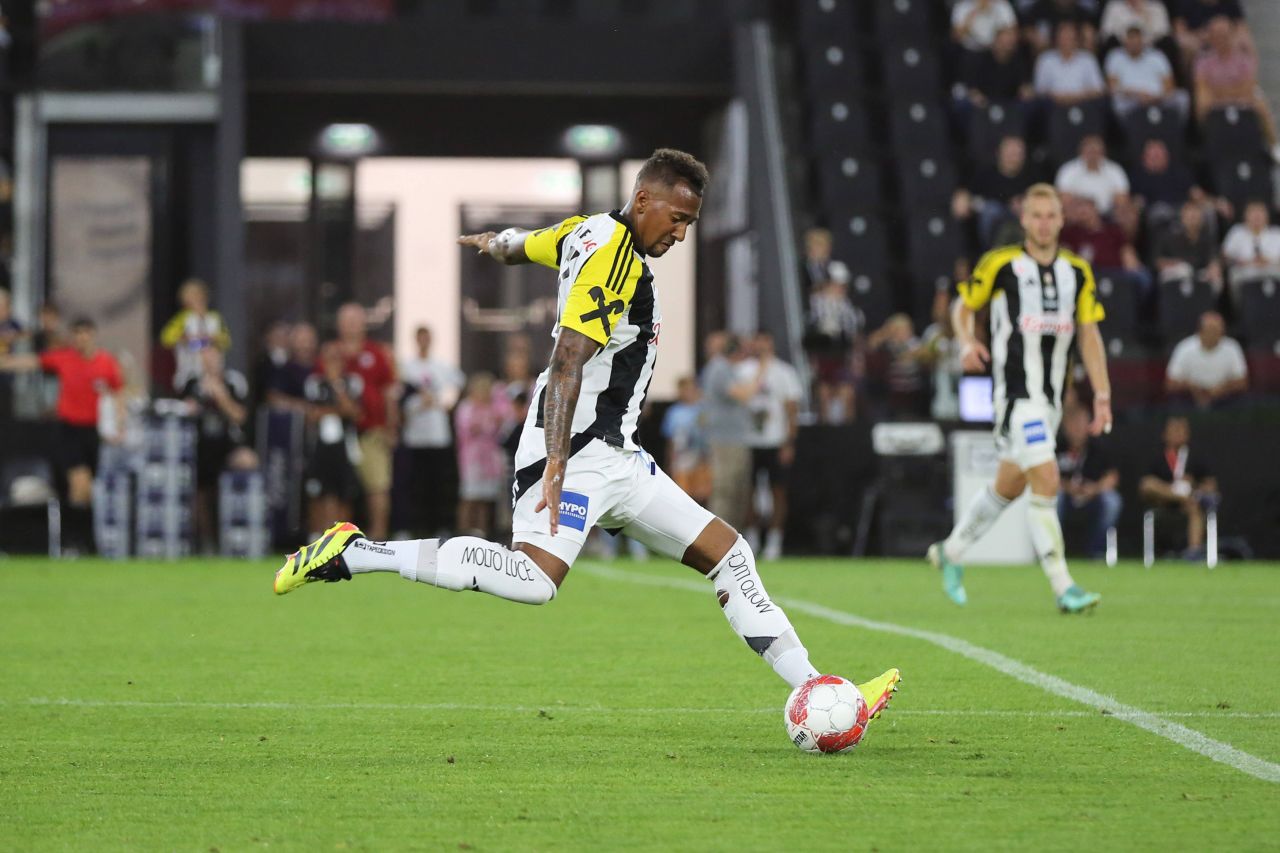 Ce salarii plătește LASK Linz. Jerome Boateng primește de două ori mai mult decât media lotului_14