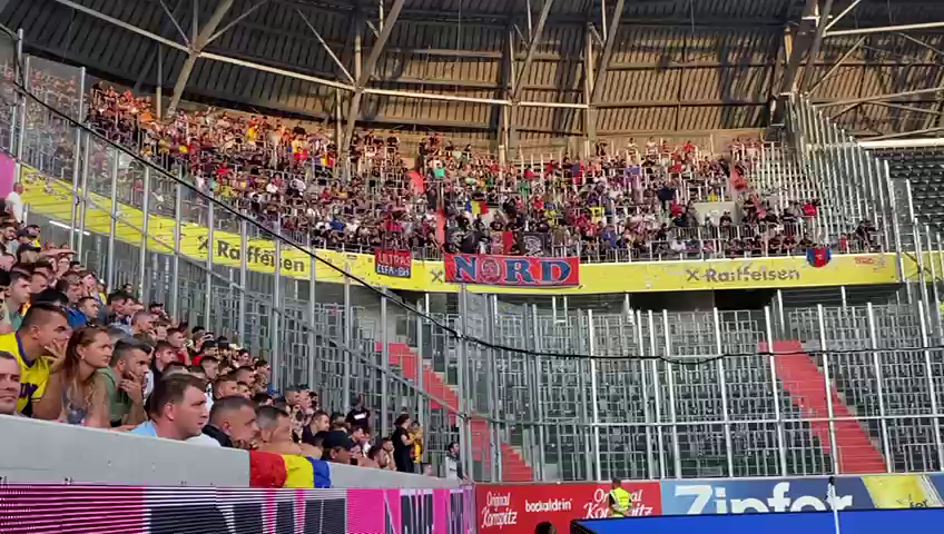 Cum au fost surprinși fanii FCSB aflați pe stadion în Linz, la meciul cu LASK_4