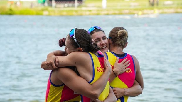 
	AUR cu RECORD MONDIAL! Echipajul de 4 vâsle feminin a scris istorie la Campionatele Mondiale de canotaj de la St. Catharines din Canada
