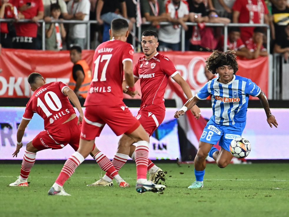 Dinamo - Universitatea Craiova 2-1. ”Câinii” luptă până la capăt și câștigă în nouă jucători_6