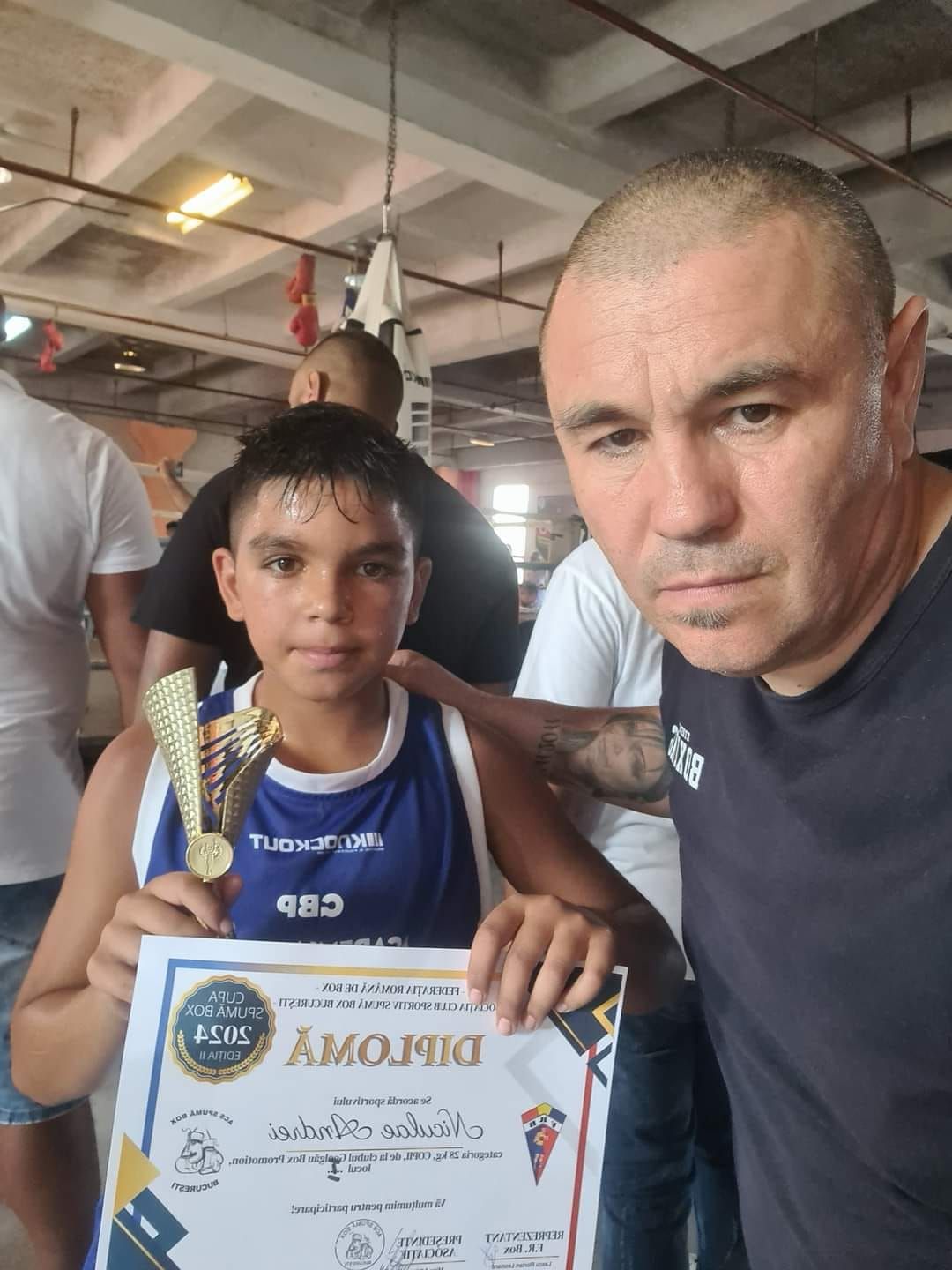 Băieții cu pumni de fier. Cadrele care arată cât de iubit e boxul: Doroftei și alți mari campioni i-au încurajat la "Pionierul" pe juniori la Cupa ACS Spumă Box 2024_1