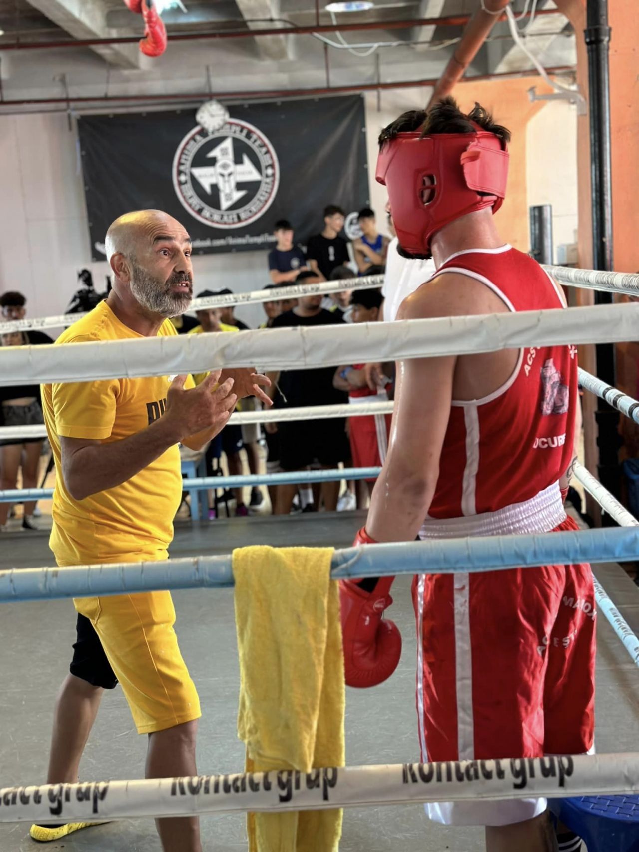 Băieții cu pumni de fier. Cadrele care arată cât de iubit e boxul: Doroftei și alți mari campioni i-au încurajat la "Pionierul" pe juniori la Cupa ACS Spumă Box 2024_42