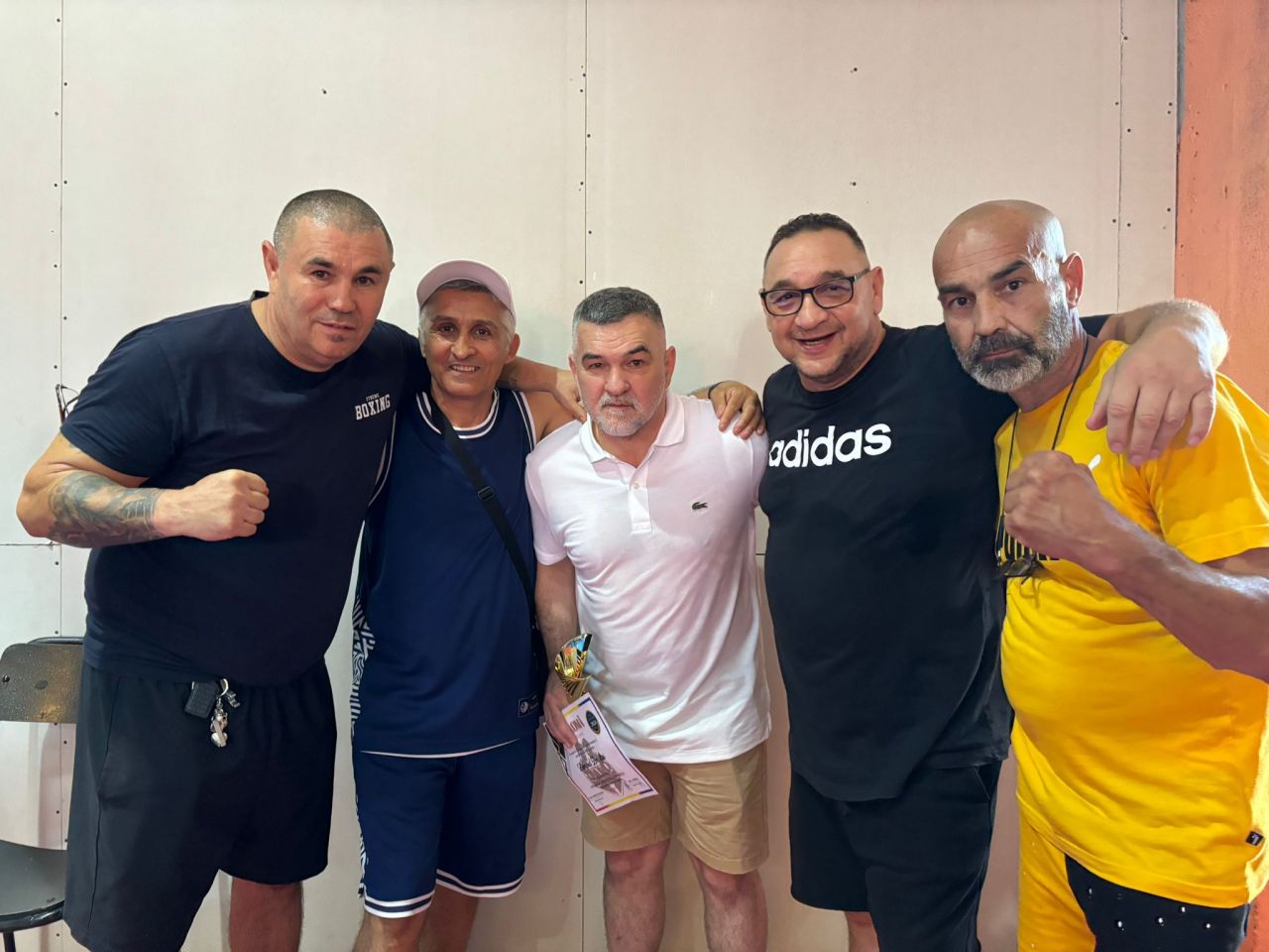 Băieții cu pumni de fier. Cadrele care arată cât de iubit e boxul: Doroftei și alți mari campioni i-au încurajat la "Pionierul" pe juniori la Cupa ACS Spumă Box 2024_44