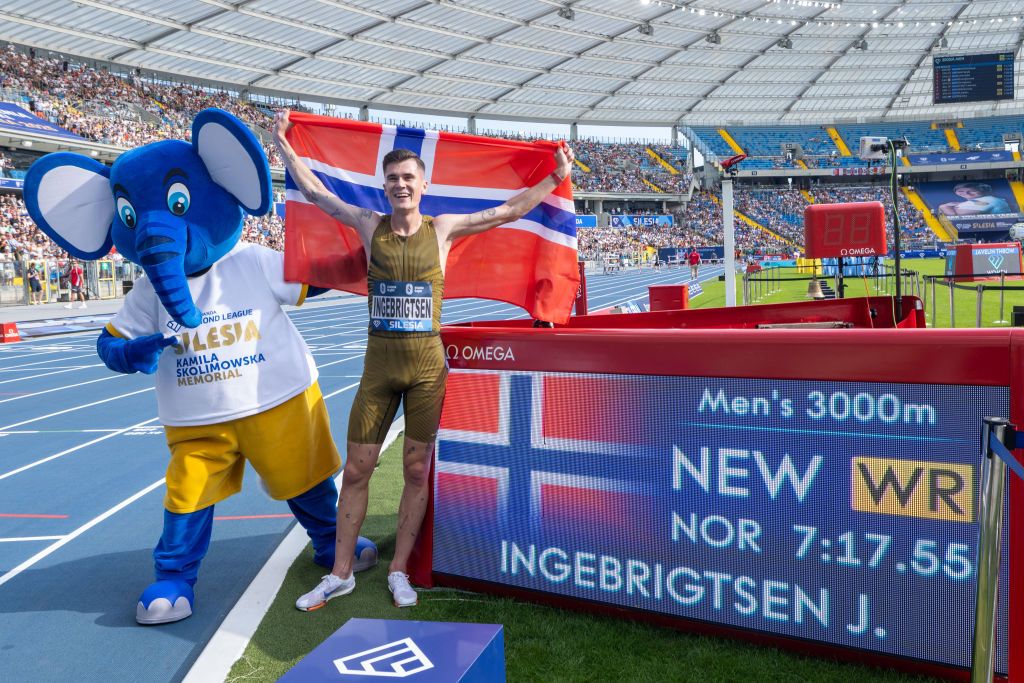 Un norvegian a pulverizat cel mai vechi record mondial din atletism!_5