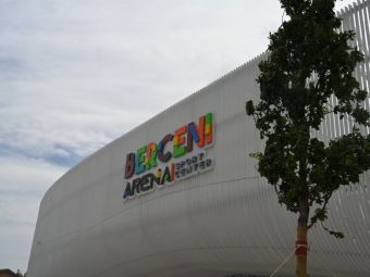 Arena de 10.000.000 de euro din București, gata de inaugurare! Primul meci pe care îl va găzdui