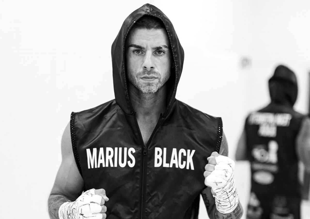 Cine e pugilistul Marius ”Black” Antonietti. Are 11 KO-uri la activ și două titluri: ”Stilul meu este original”_5