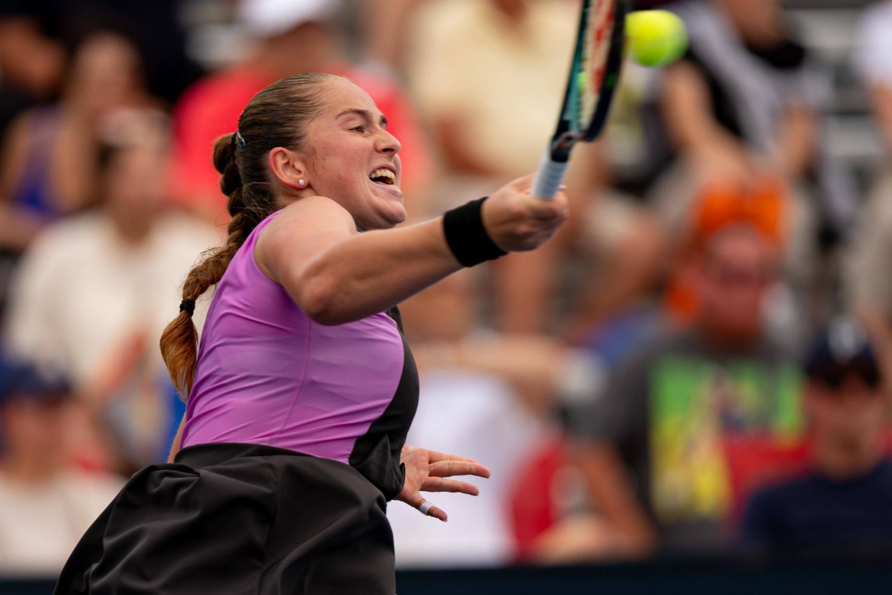 US Open 2024 | Ce putea fi mai imprevizibil? Cum s-a terminat meciul dintre Jelena Ostapenko și „regina modei,” Naomi Osaka_2