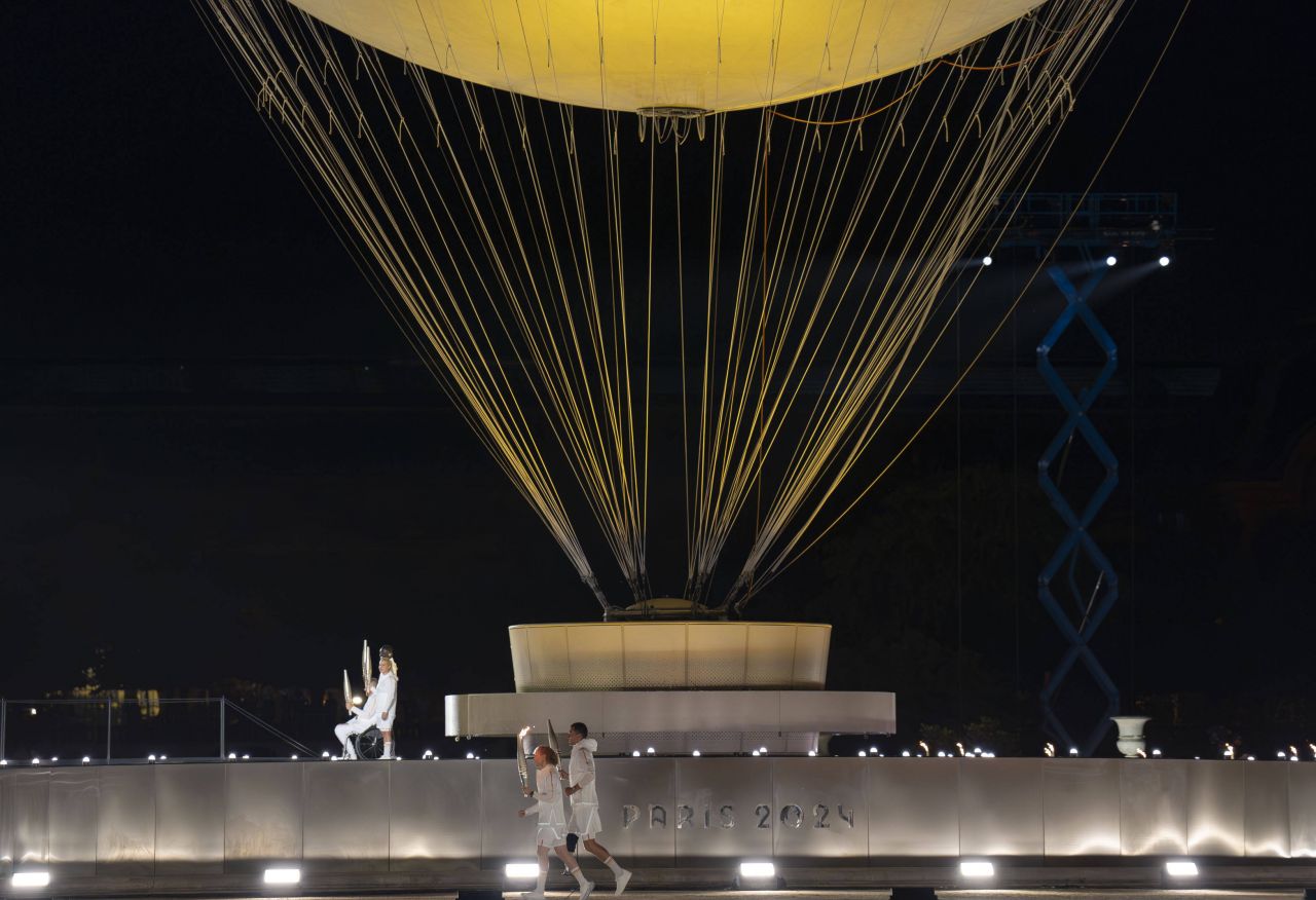 S-a dat startul Jocurilor Paralimpice de la Paris 2024! Ceremonie superbă + cine reprezintă Team Romania_35