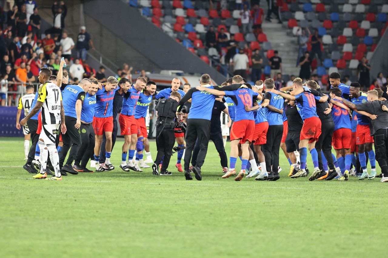 Elias Bucurică! Cum s-au bucurat Charalambous și elevii săi după golul magnific al lui Darius Olaru din 1-0 cu LASK Linz_6