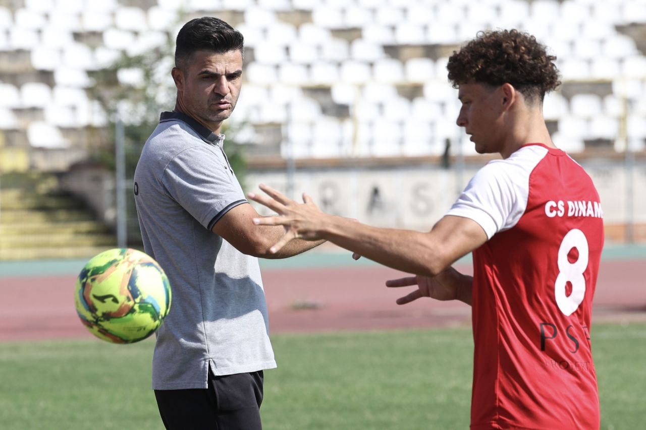 Ce a făcut Florin Bratu la debutul în campionat pe banca tehnică a lui CS Dinamo. Derby-ul cu Progresul Spartac, decis în minutul 3_2