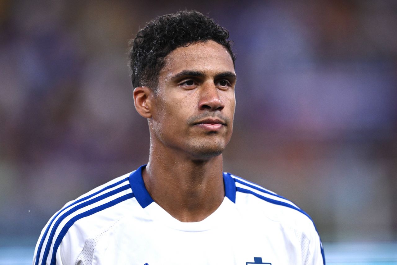 Raphael Varane se poate retrage din fotbal, după doar o lună de contract cu Como! Situația prin care trece fundașul_2