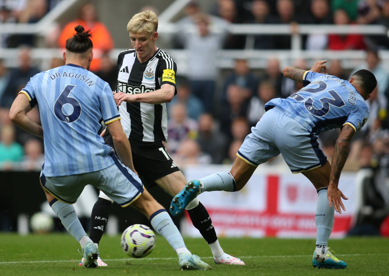 Reacția lui Florin Gardoș după ce a văzut Newcastle - Tottenham 2-1, cu Drăgușin integralist. "Acesta e motivul pentru care nu sunt fan Postecoglou!"_1