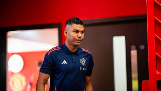 
	Casemiro a plecat imediat de la stadion, după ce fusese schimbat la pauza meciului cu Liverpool!
