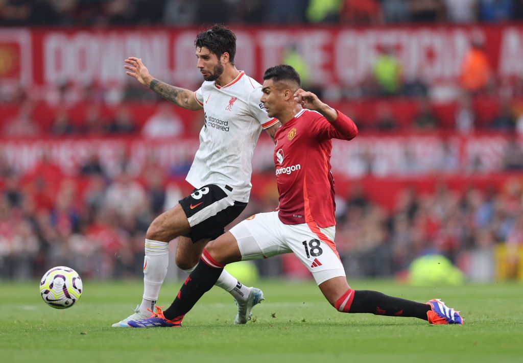 Casemiro a plecat imediat de la stadion, după ce fusese schimbat la pauza meciului cu Liverpool!_7