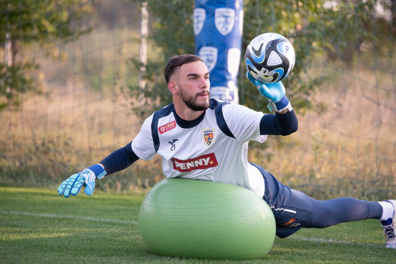 România U21 - Muntenegru U21 1-0. Louis Munteanu aduce victoria, iar trupa lui Pancu e tot mai aproape de calificare_24