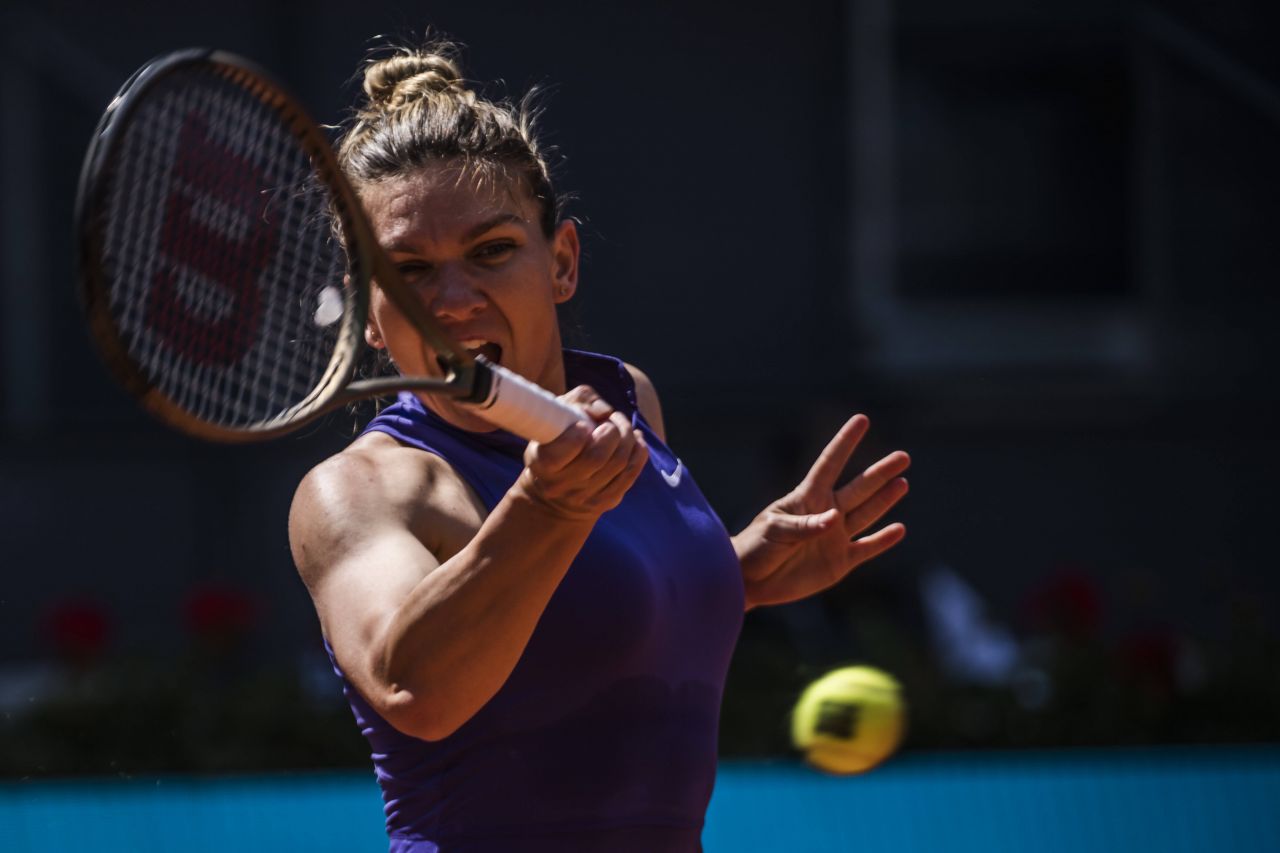 Intenții serioase! Alături de cine a fost văzută Simona Halep, pe terenul de tenis_34