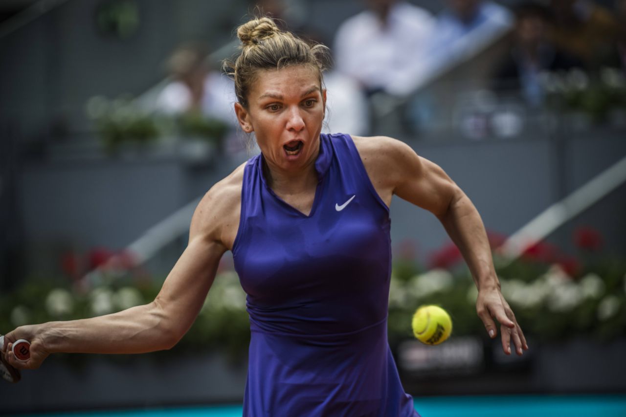 Intenții serioase! Alături de cine a fost văzută Simona Halep, pe terenul de tenis_41