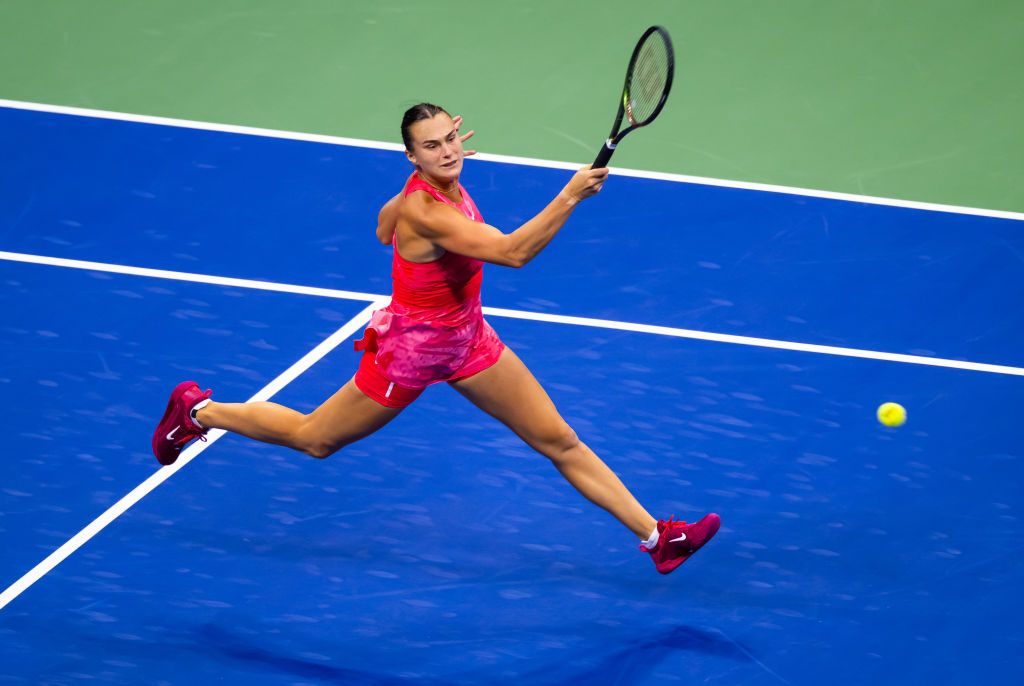 „Lady in Red” Aryna Sabalenka, apariție răvășitoare la ședința foto organizată în cinstea campioanei US Open_26