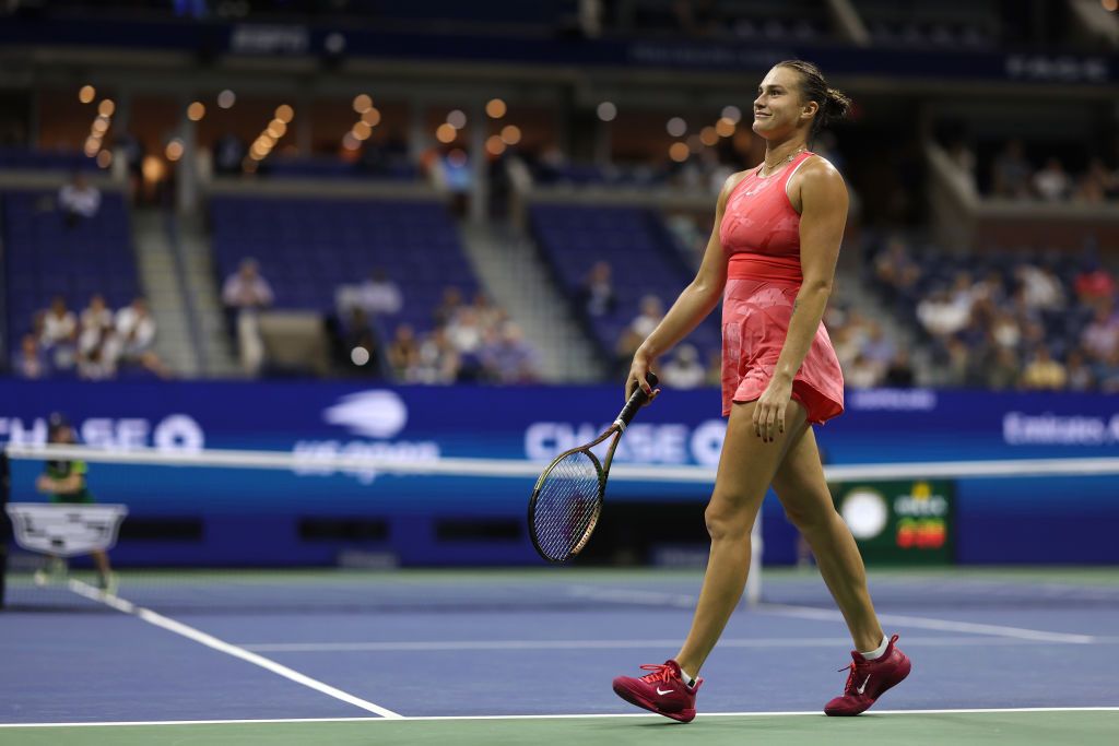 „Lady in Red” Aryna Sabalenka, apariție răvășitoare la ședința foto organizată în cinstea campioanei US Open_28