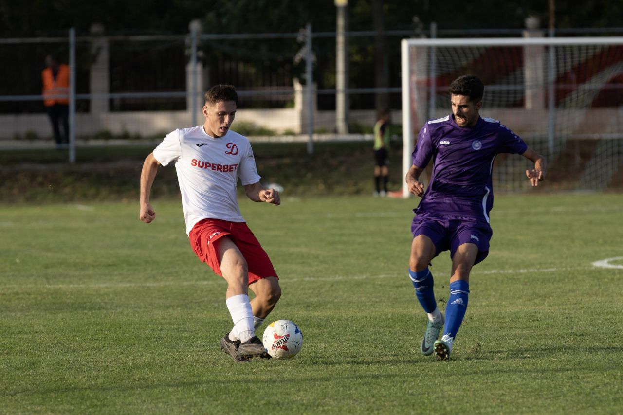 Debut cu gol la Dinamo pentru fotbalistul-minune care la 14 ani dobora recordul lui Nicolae Dobrin și juca la seniorii de la Viitorul Constanța!_1