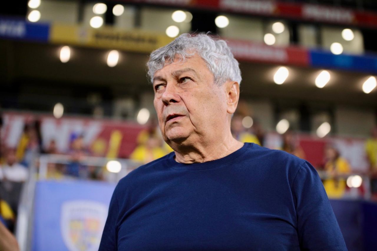 Cum au fost surprinși tricolorii la încălzire înainte de România - Lituania + Mircea Lucescu, gânditor pe bancă_11