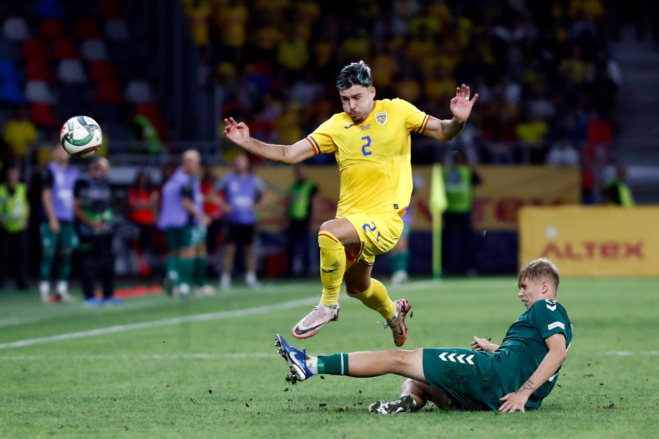 Cine a fost cel mai slab tricolor în România - Lituania 3-1 din Liga Națiunilor. Dezastru în apărare!_2