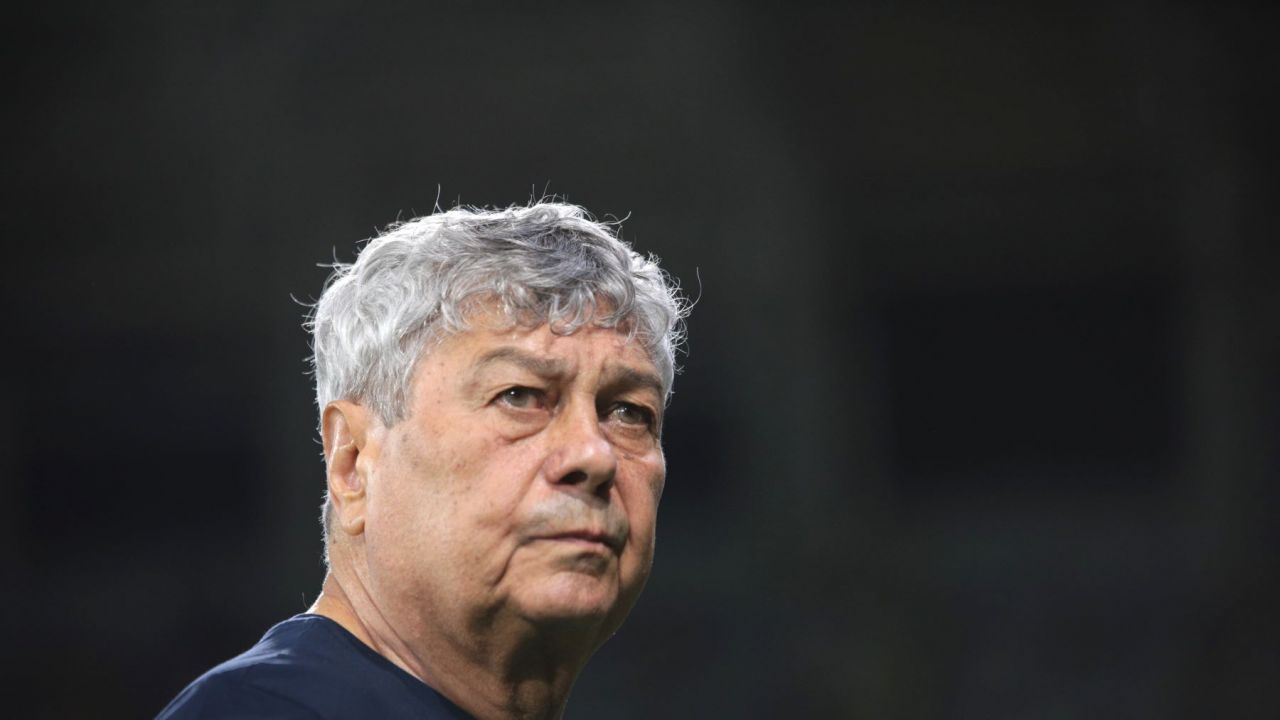 Mircea Lucescu discurs Romania - Lituania vestiar