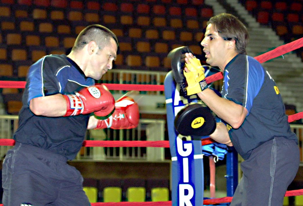 Leonard Doroftei, proiect cum nu s-a mai văzut în România! Oferă o experiență de boxer profesionist _31