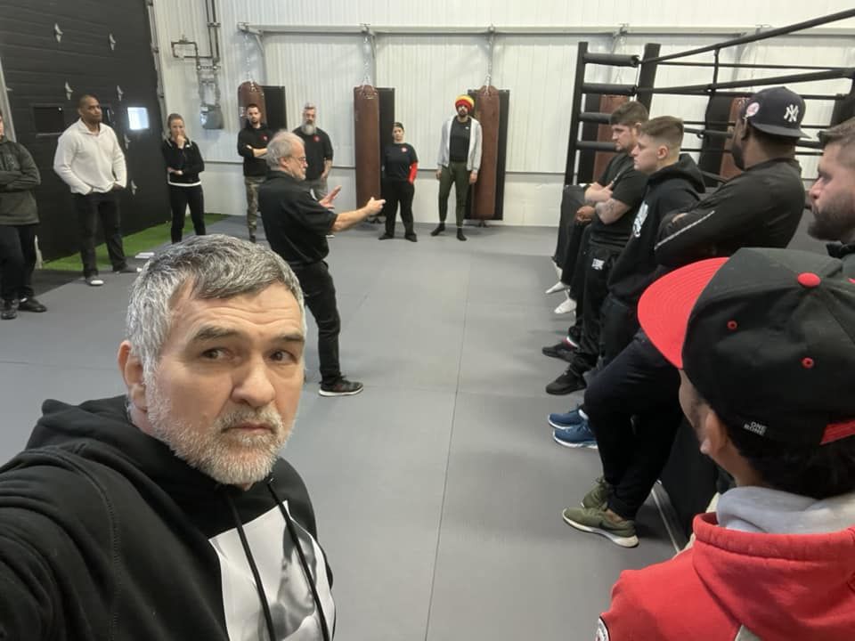 Leonard Doroftei, proiect cum nu s-a mai văzut în România! Oferă o experiență de boxer profesionist _15