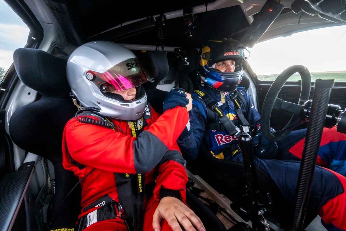 Ea e Natalia Iocsak, prima femeie pilot care a câștigat o etapă din Campionatul Național de Drift. Surpriză de la Red Bull Driftbrothers_4