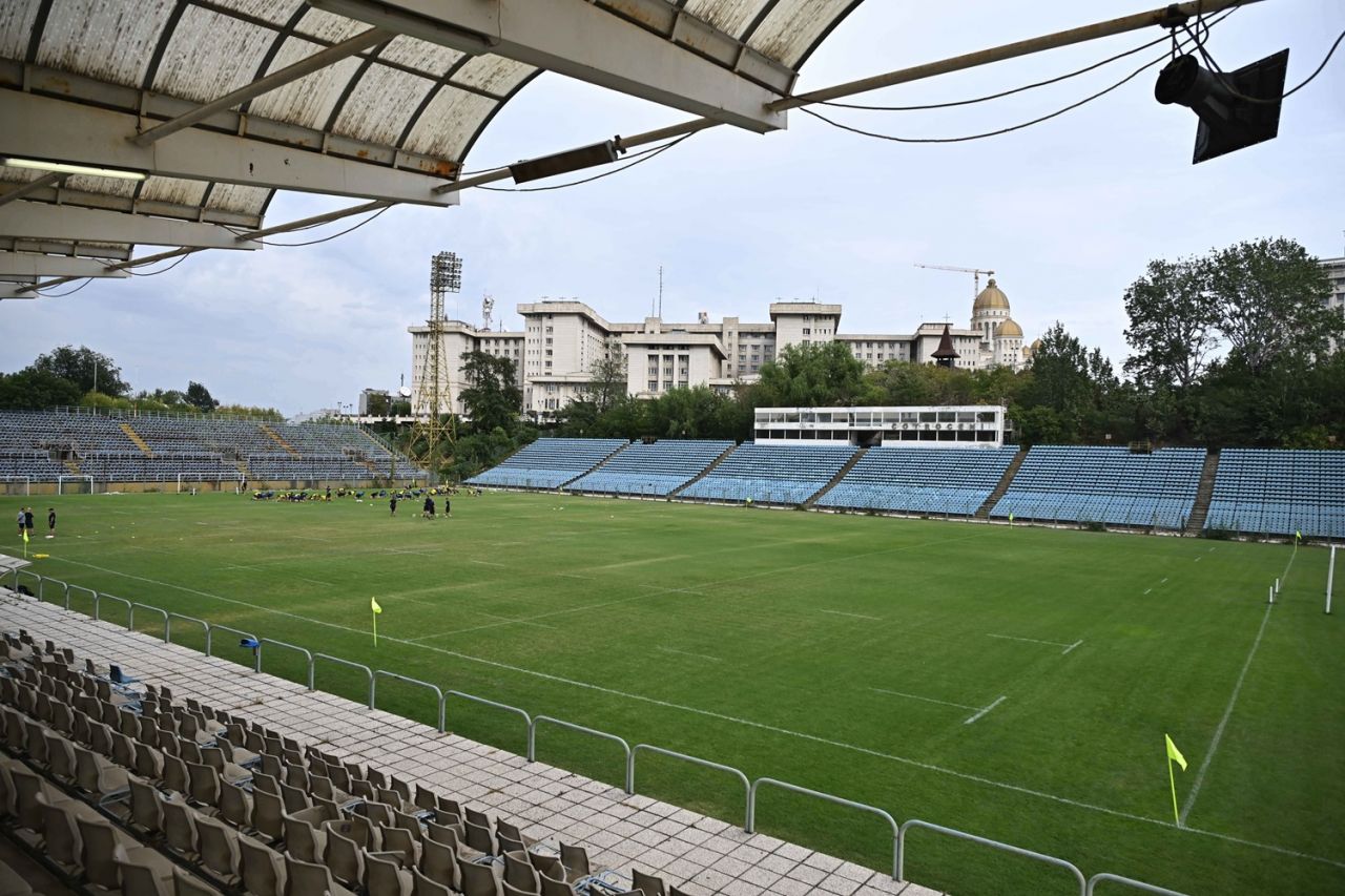 A ”reînviat” stadionul din Cotroceni! Cine s-a antrenat în ”Parcul cu platani” după 12 ani_7