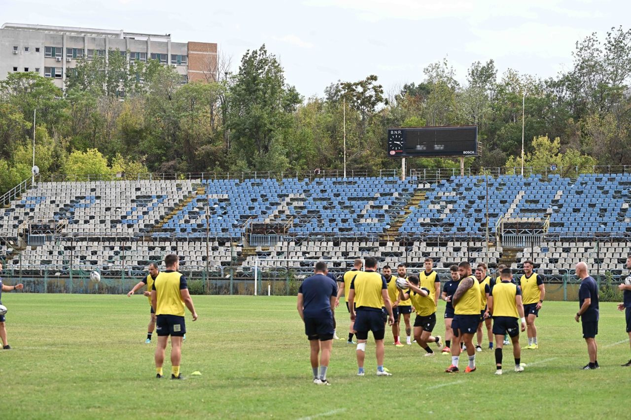 A ”reînviat” stadionul din Cotroceni! Cine s-a antrenat în ”Parcul cu platani” după 12 ani_8