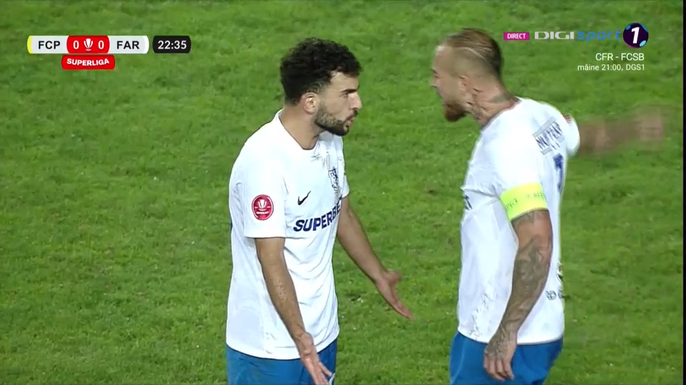 Conflict pe teren între Alibec și coechipierul Grigoryan! Hagi și arbitrul au intervenit_6