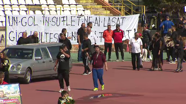 Sicriul lui Gheorghe Mulțescu a străbătut pentru ultima oară stadionul Dinamo! Imagini sfâșietoare_6