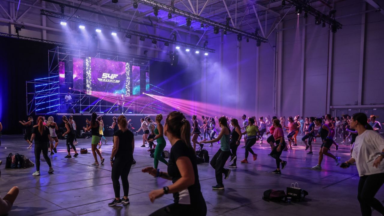 (P) România marchează un moment istoric: Sense4FIT Summit se transformă în cel mai impresionant festival de Fitness, Sănătate și Wellbeing din Europa!_3