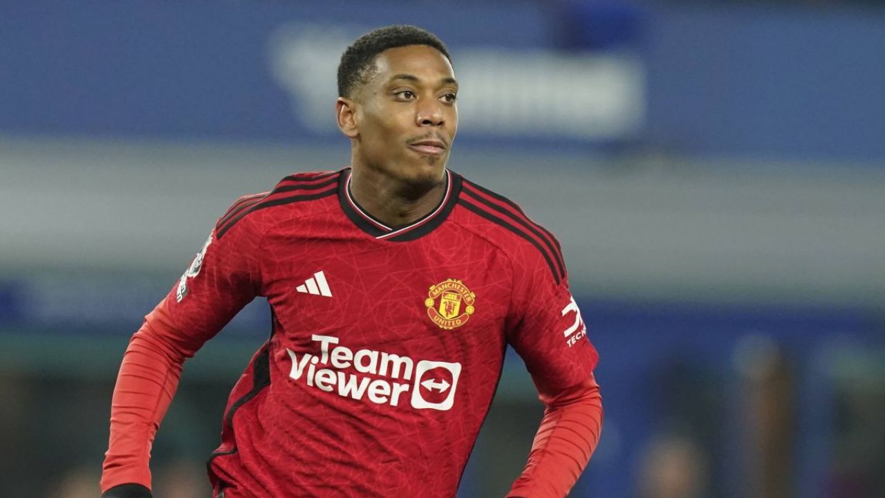 Anthony Martial AEK Atena aek athena PAOK Salonic Razvan Lucescu