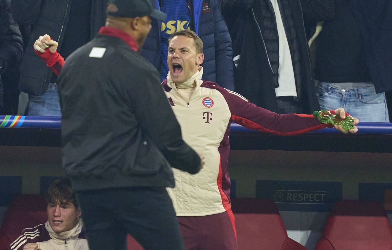 "Neuer, ce faci?!" Portarul lui Bayern a oferit imaginea serii în măcelul din UCL, iar la pauză a fost schimbat_9