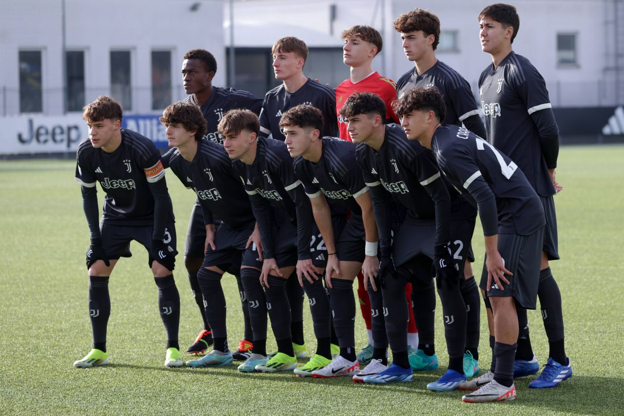 Riccardo Radu și Andrei Florea, lăudați la debutul cu Juventus Torino în UEFA Youth League! ”A salvat rezultatul”_1