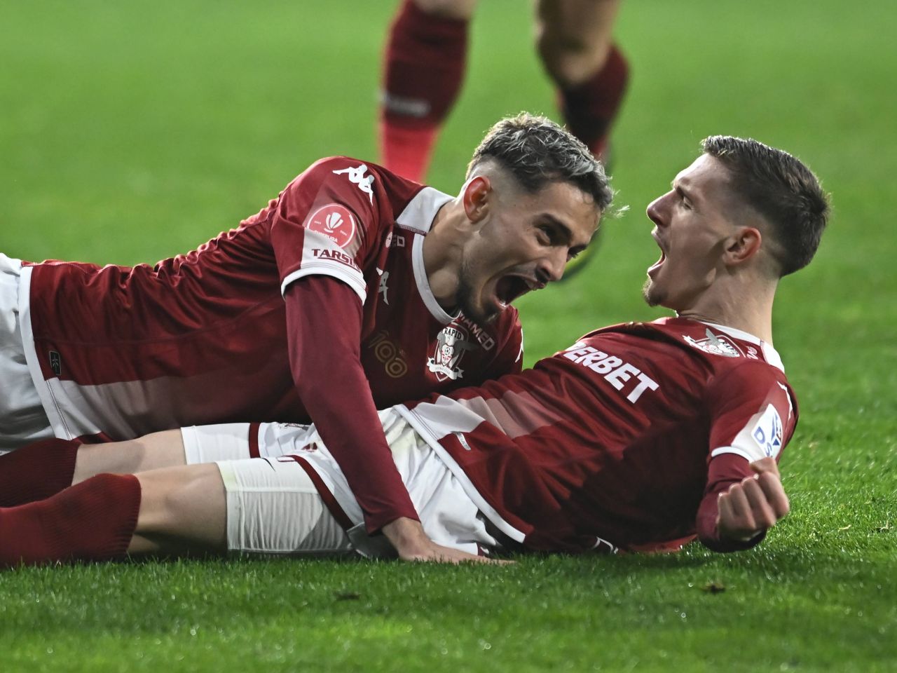 Ce note au primit foștii rapidiști Albion Rrahmani și Ermal Krasniqi la debutul perfect în Champions League cu Sparta Praga_2