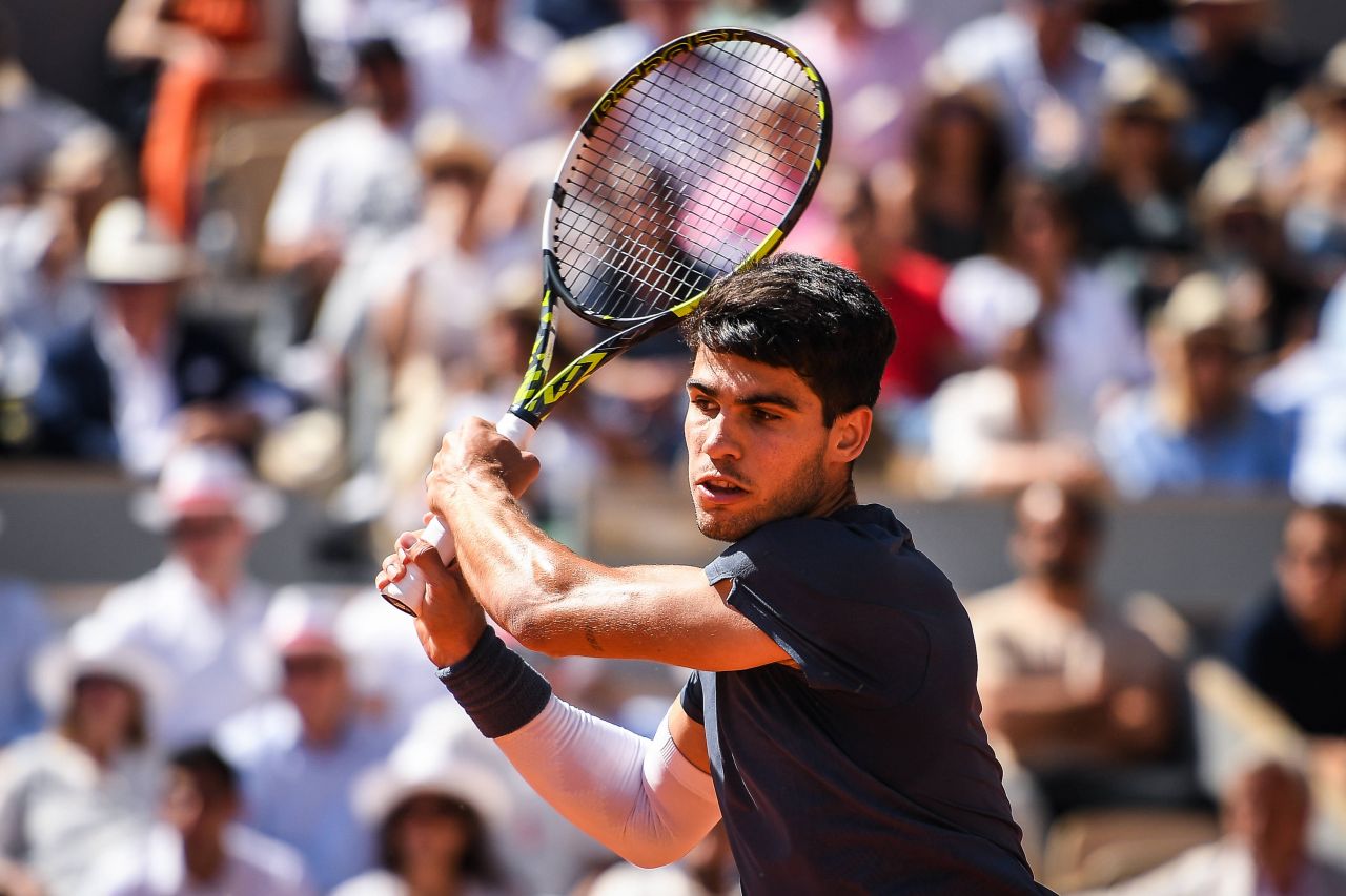 Mai în glumă, mai în serios: Alcaraz, acuzat de finalistul Zverev că ar fi plătit arbitrii în finala Roland Garros 2024_25