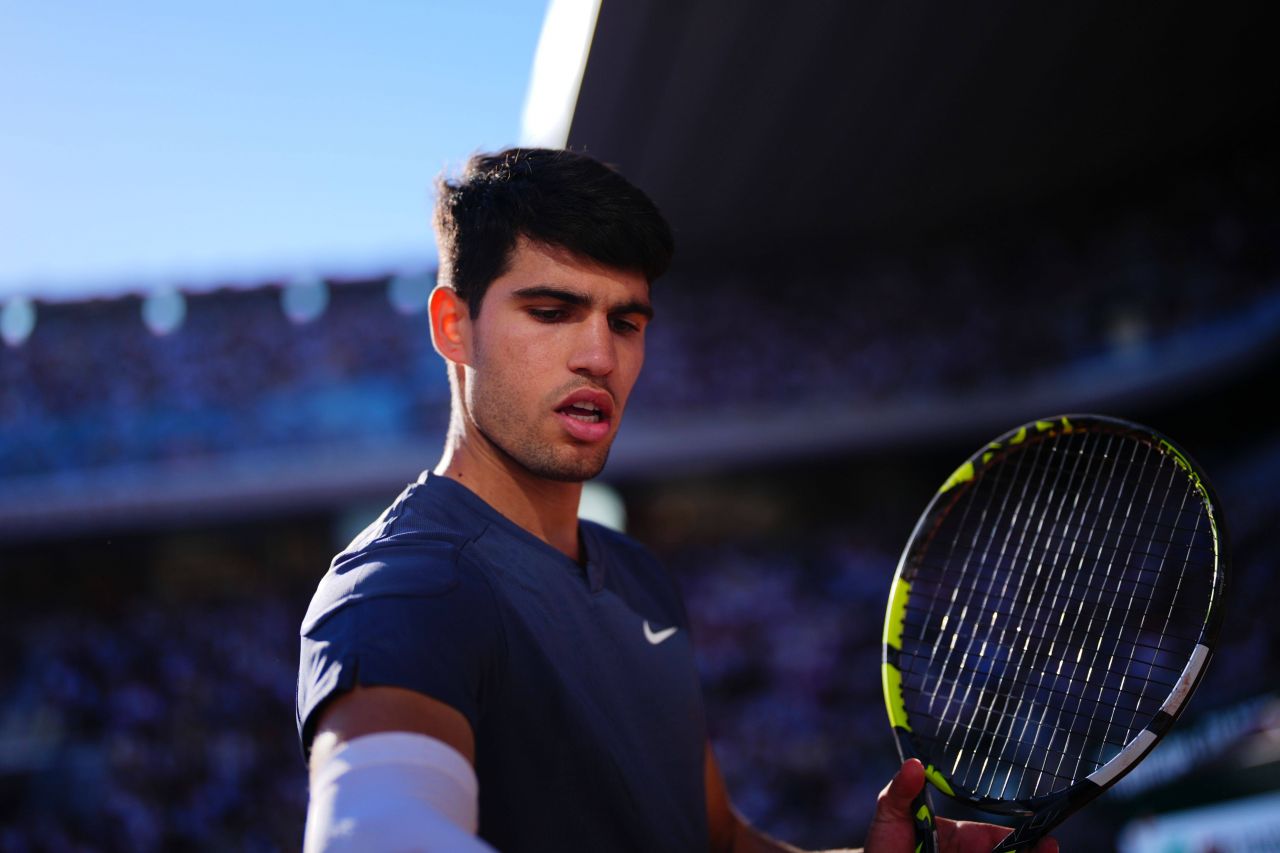 Mai în glumă, mai în serios: Alcaraz, acuzat de finalistul Zverev că ar fi plătit arbitrii în finala Roland Garros 2024_28