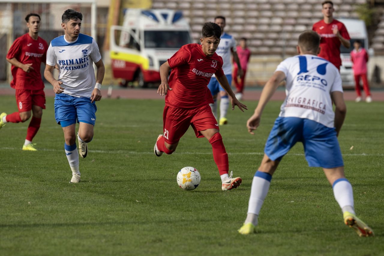 Încă se joacă fotbal în Ștefan cel Mare! Ce au făcut CS Dinamo-Florin Bratu și ACS FC Dinamo-Mihai Iosif în ultima etapă din Liga 3_8