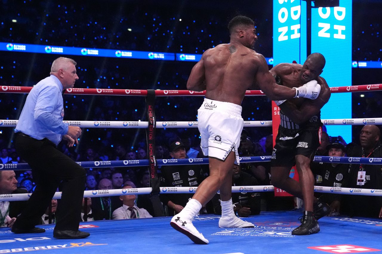 I-a stins lumina! Anthony Joshua, decimat de Daniel Dubois în cinci runde. S-a lăsat cu KO!_3