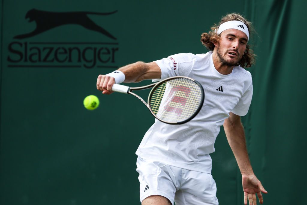 Tsitsipas, „prezentat oficial” la Genoa CFC, după ce s-a împăcat cu Paula Badosa. Ce se întâmplă cu tenismenul grec_11