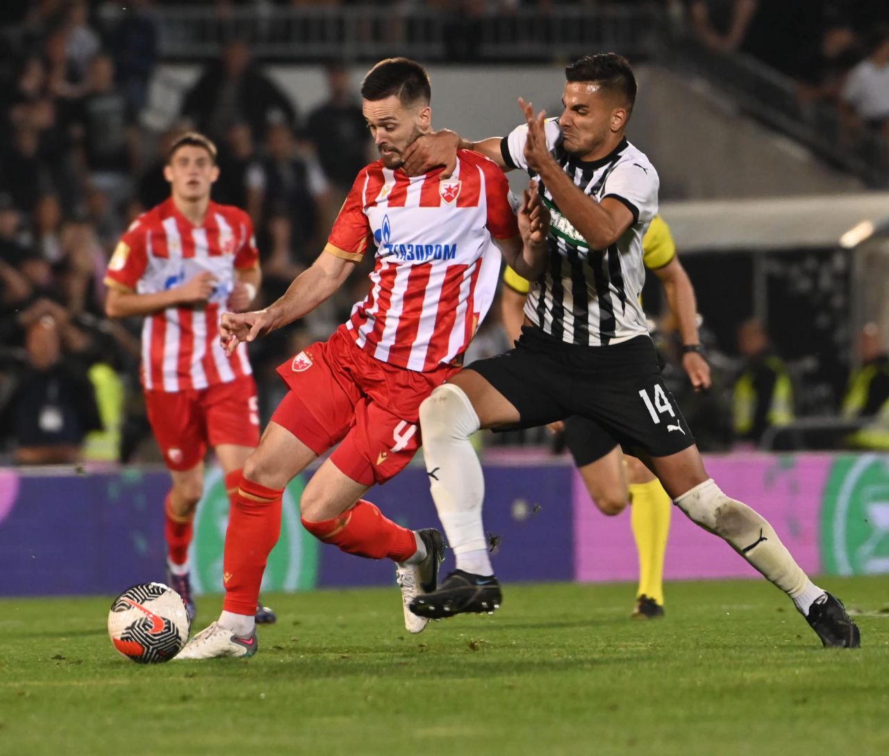 A fost DEZASTRU în Partizan Belgrad - Steaua Roșie Belgrad, ”Večiti Derbi” din Serbia! Perla lui Gică Hagi, maestru de ceremonii_8