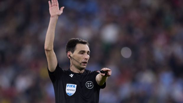 
	UEFA a decis! Cine va arbitra FCSB - RFS în Europa League
